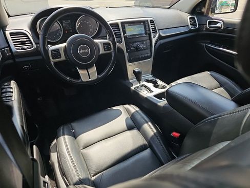 Used 2011 Jeep Grand Cherokee Laredo AWD/4WD image 18