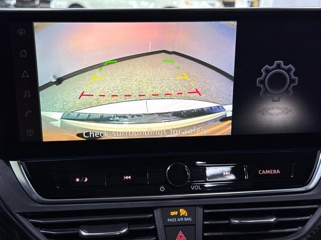 Used 2023 Nissan Altima 2.5 SR w/ SR Premium Package FWD image 5