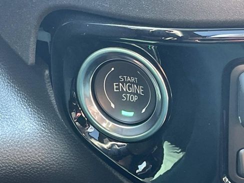 Used 2026 GMC Sierra 1500 SLT w/ SLT Premium Package image 28