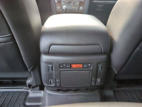 Used 2018 Nissan Armada Platinum w/ Captain Seat Package RWD image 33