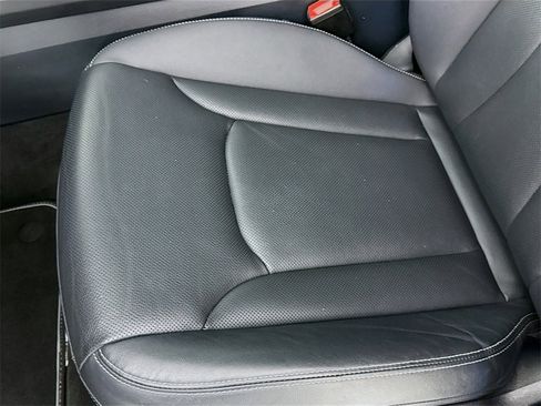 Used 2021 Audi Q8 Premium Plus image 21