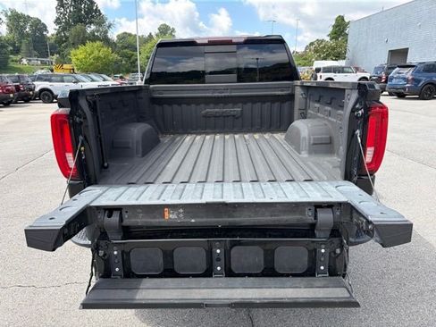 Used 2019 GMC Sierra 1500 AT4 w/ AT4 Premium Package AWD/4WD image 12