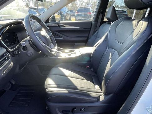 Used 2025 INFINITI QX60 Luxe image 15