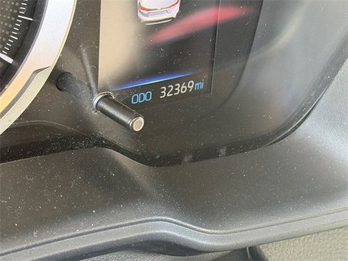 Used 2021 Toyota Corolla SE image 9