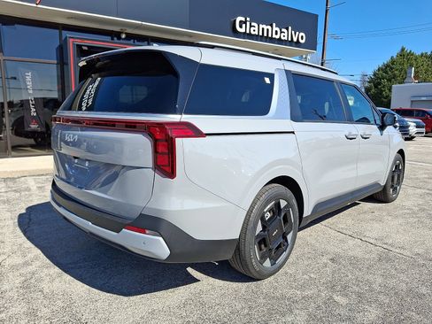 New 2026 Kia Carnival EX FWD image 8