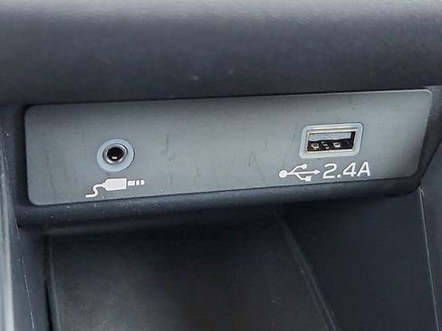 Certified 2025 Subaru Outback AWD/4WD image 19