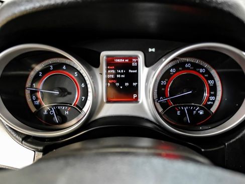 Used 2017 Dodge Journey SE image 22