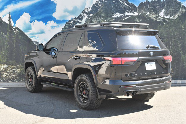 Used 2023 Toyota Sequoia TRD Pro AWD/4WD image 9