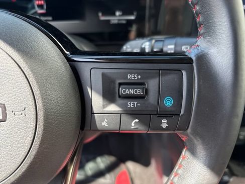 Certified 2025 Nissan Kicks SR AWD/4WD image 33