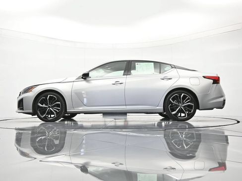 Certified 2024 Nissan Altima 2.5 SR FWD image 43
