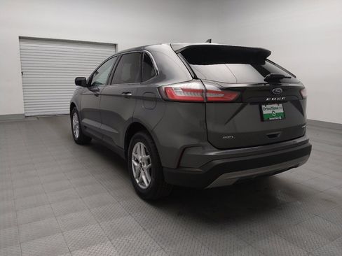 Used 2024 Ford Edge SEL image 5