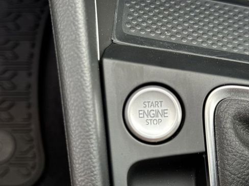 New 2026 Volkswagen Jetta SE FWD image 16
