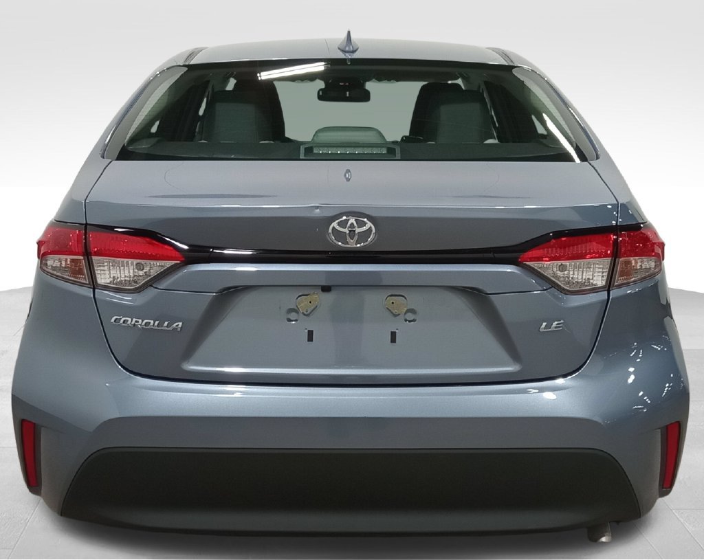 Used 2023 Toyota Corolla LE w/ LE Convenience Package FWD image 5