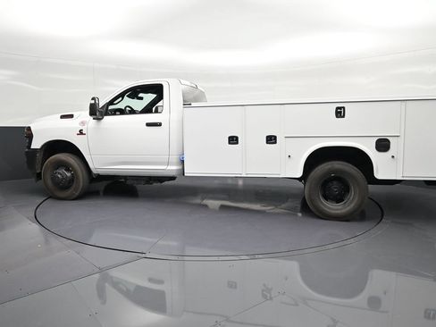 New 2026 RAM 3500 Tradesman AWD/4WD image 8
