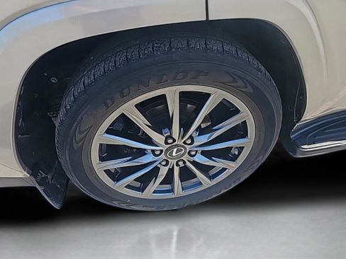 Used 2023 Lexus LX 600 F Sport image 10