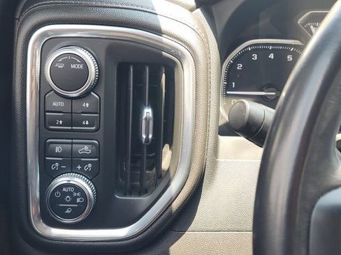Used 2022 GMC Sierra 1500 SLT AWD/4WD image 22