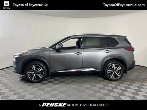 Used 2023 Nissan Rogue SL w/ SL Premium Package FWD image 14