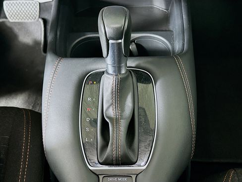 Used 2025 Honda HR-V Sport image 24