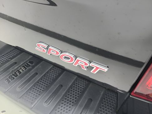 Certified 2024 Honda Ridgeline Sport image 8