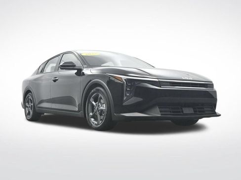 Used 2025 Kia K4 FWD image 33