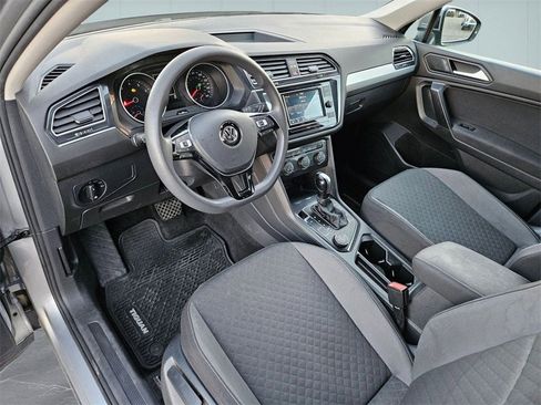 Used 2021 Volkswagen Tiguan S image 11
