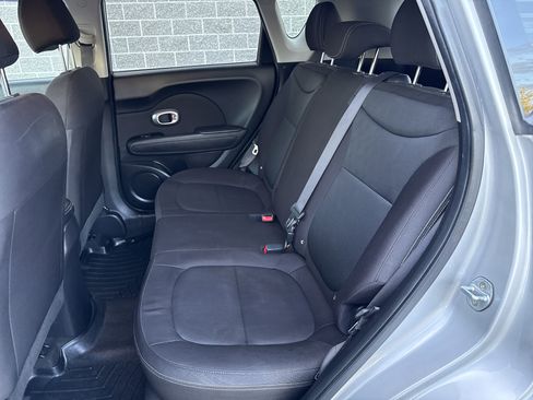 Used 2018 Kia Soul image 18