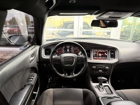Used 2019 Dodge Charger Scat Pack RWD image 34