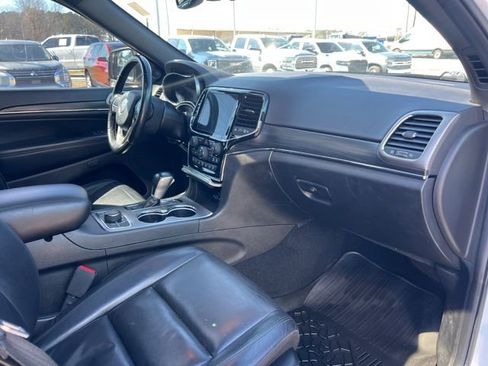 Used 2021 Jeep Grand Cherokee Limited w/ Premium Lighting Group image 38