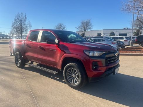 Used 2023 Chevrolet Colorado LT w/ LT Convenience Package II image 7