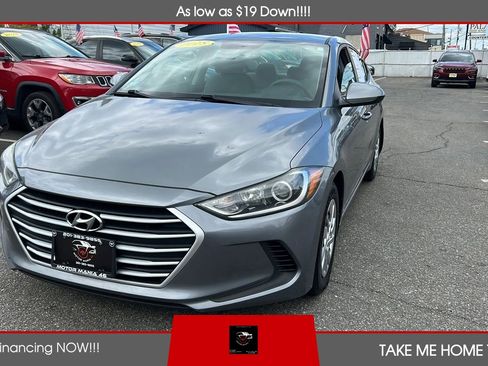 Used 2018 Hyundai Elantra SE FWD image 1