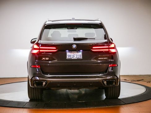 Used 2024 BMW X5 xDrive40i w/ M Sport Package AWD/4WD image 3