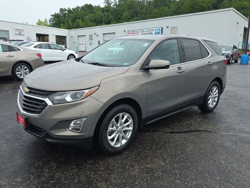 Used 2018 Chevrolet Equinox LT FWD image 4