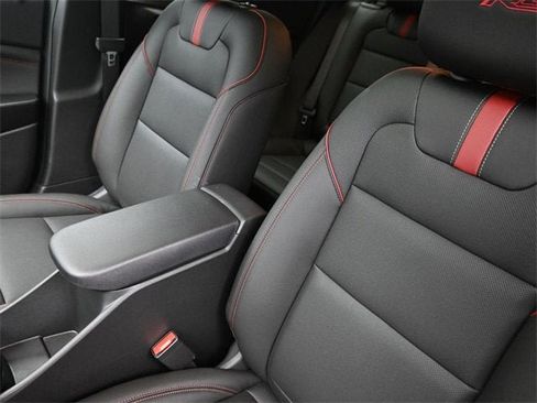 New 2026 Chevrolet Trax RS w/ Sunroof Package image 17