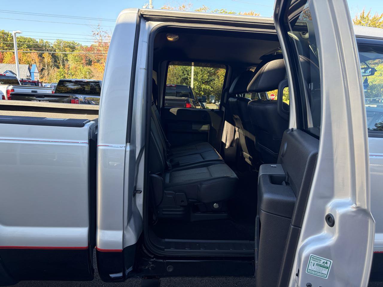 Used 2011 Ford F350 Lariat w/ Lariat Ultimate Pkg AWD/4WD image 35