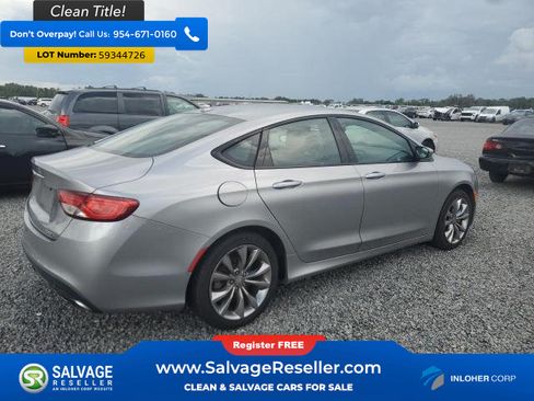 Used 2015 Chrysler 200 S FWD image 4