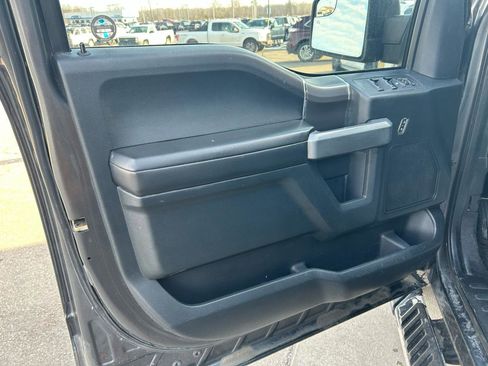 Used 2016 Ford F150 XLT w/ Equipment Group 302A Luxury image 14