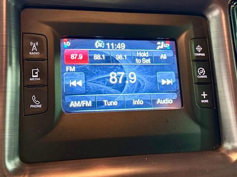 Used 2015 Dodge Challenger R/T w/ Quick Order Package 22B R/T image 15