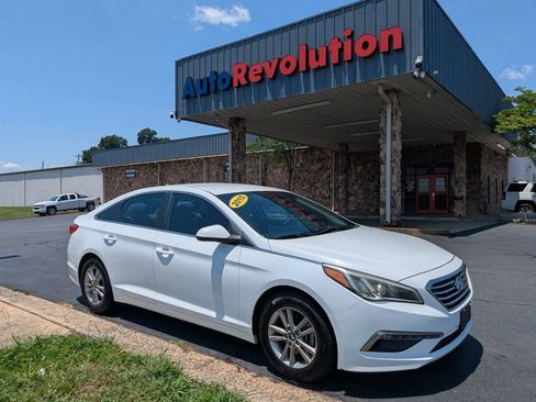 Used 2015 Hyundai Sonata SE FWD image 1