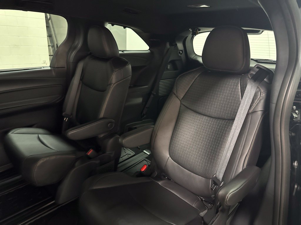 New 2026 Toyota Sienna XLE Woodland Edition AWD/4WD image 28