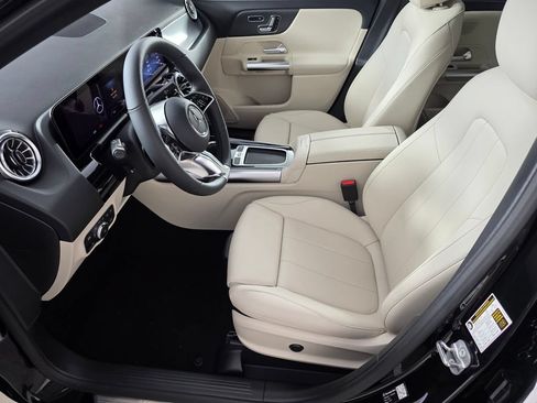 New 2026 Mercedes-Benz GLA 250 image 6