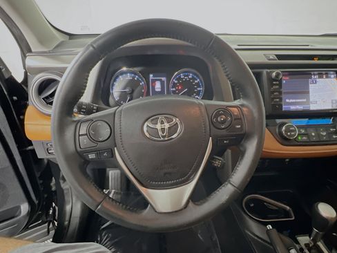 Used 2016 Toyota RAV4 Limited FWD image 18