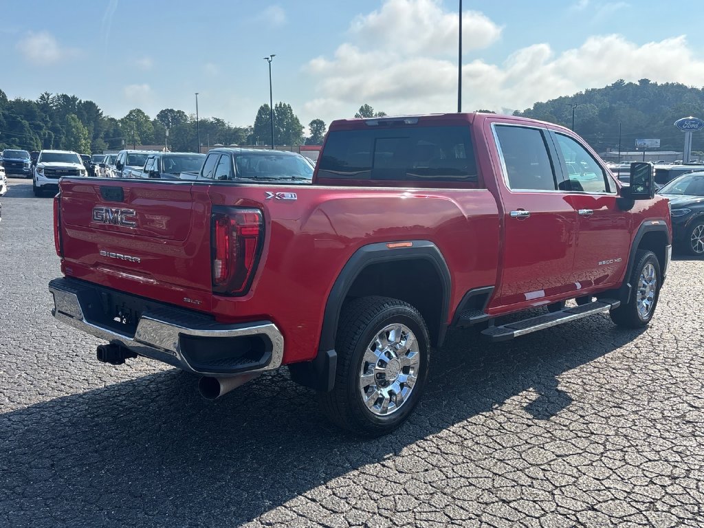 Used 2022 GMC Sierra 2500 SLT w/ SLT Preferred Package AWD/4WD image 8