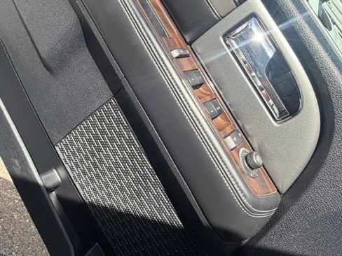 Used 2016 Ford Expedition EL Platinum AWD/4WD image 13