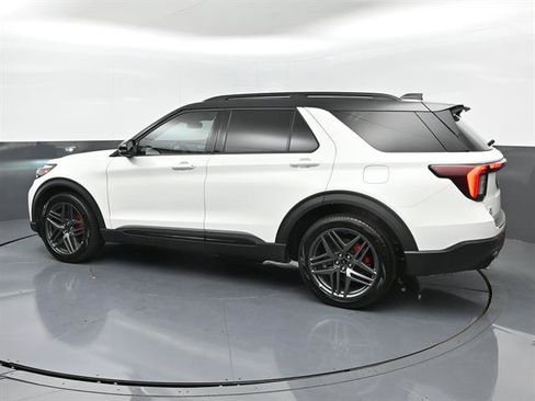 Certified 2025 Ford Explorer ST w/ Sun And Sound Package AWD/4WD image 30