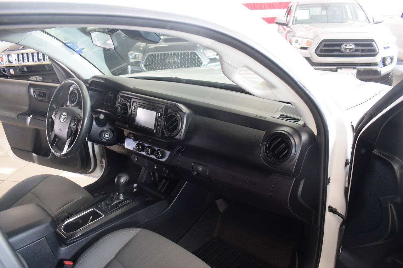 Used 2018 Toyota Tacoma SR RWD image 18