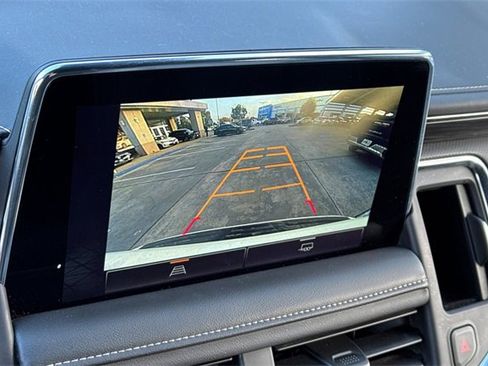 Used 2023 GMC Yukon SLT image 28