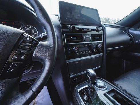 Used 2023 Nissan Armada SL w/ Midnight Edition Package image 31