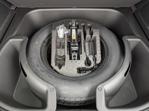 Used 2021 Jeep Grand Cherokee Limited image 26