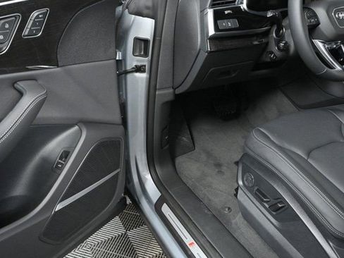New 2025 Audi Q8 Premium Plus image 7