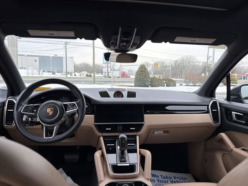 Used 2019 Porsche Cayenne image 22